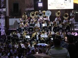 Realizan Carrera de Ciclismo, desfile y concierto de bandas sinfónicas en Villanueva
