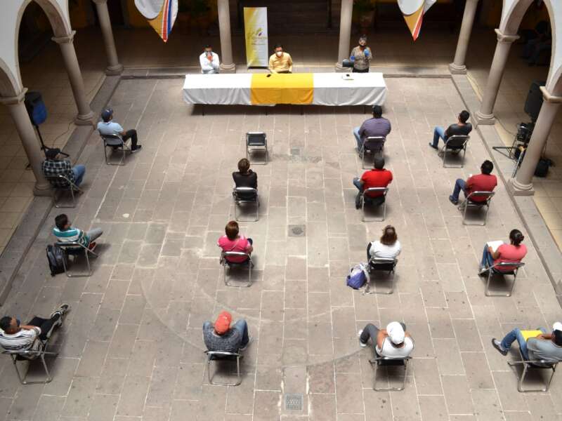 ENTREGAN NUEVAMENTE APOYOS A AFECTADOS POR CORONAVIRUS EN VILLANUEVA