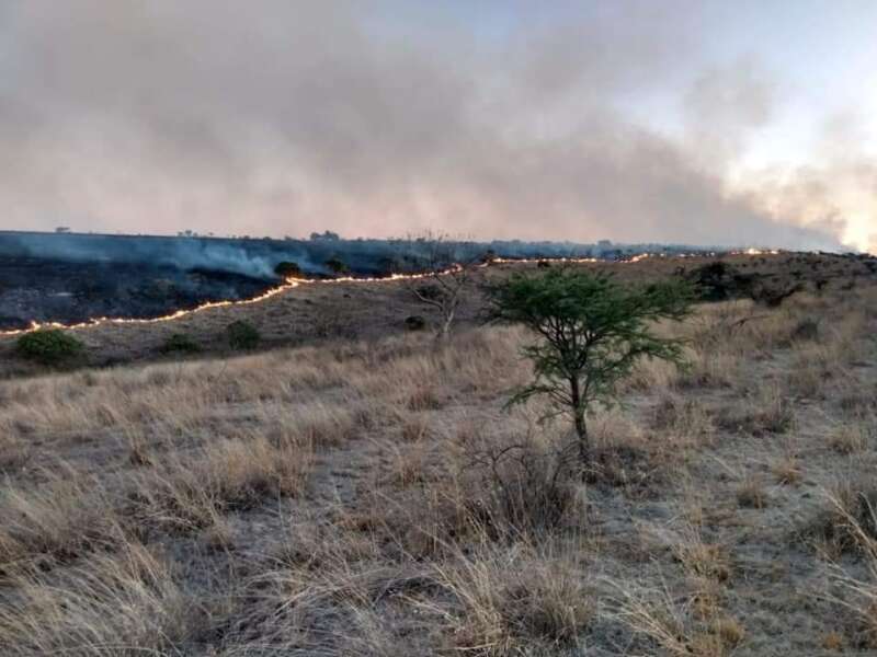CONTINUAN LABORES PARA APAGAR INCENDIO EN VILLANUEVA