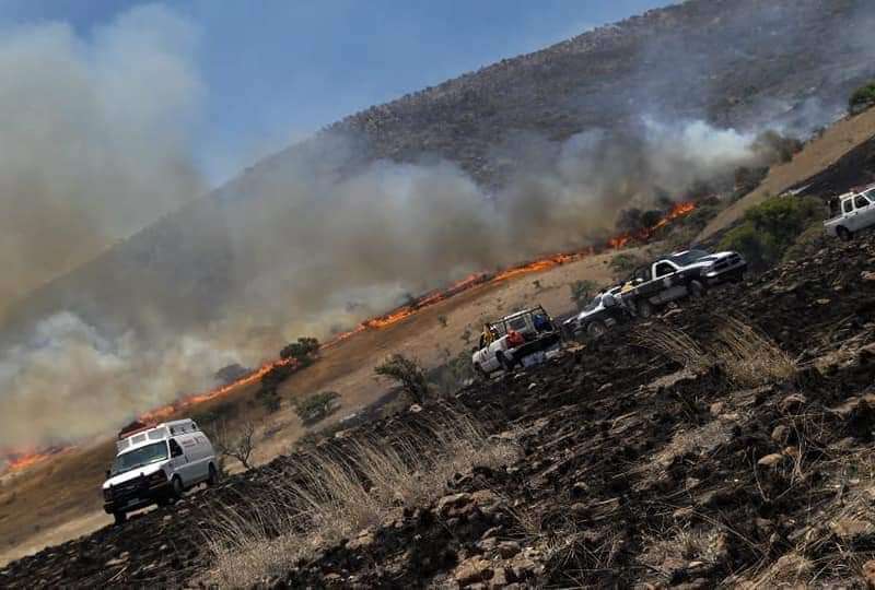 CONTINUAN LABORES PARA APAGAR INCENDIO EN VILLANUEVA