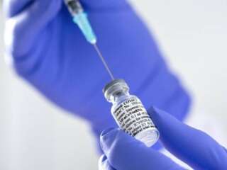 BUSCAN OFRECER VACUNAS CONTRA CORONAVIRUS A PRECIOS ECONÓMICAS