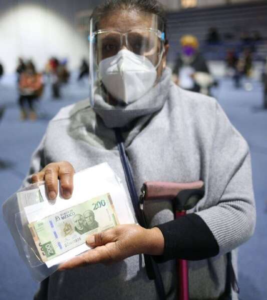 ENTREGAN PENSIONES PARA ADULTOS MAYORES EN ZACATECAS