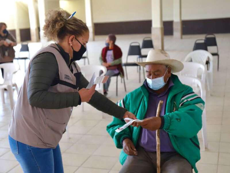 ENTREGAN PENSIONES PARA ADULTOS MAYORES EN ZACATECAS