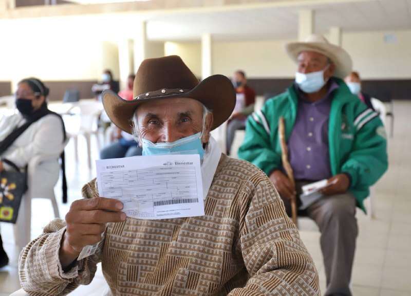 ENTREGAN PENSIONES PARA ADULTOS MAYORES EN ZACATECAS