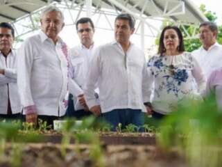 OTORGA GOBIERNO MEXICANO MÁS DE 11 MIL BECAS A JÓVENES DE HONDURAS Y EL SALVADOR