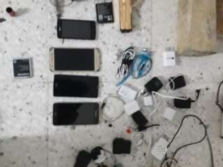 DECOMISAN OBJETOS COMO CELULARES Y PIPAS HECHIZAS EN CERERESO DE CIENEGUILLAS