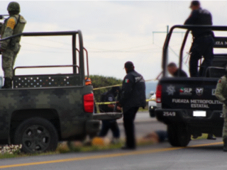 ENCUENTRAN 7 CUERPOS EN CARRETERA ZACATECAS Y SAN LUÍS POTOSÍ