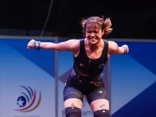 GANA MEXICANA MUNDIAL EN LEVANTAMIENTO DE PESAS