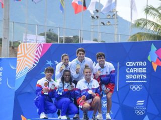 GANA MÉXICO MEDALLA DE ORO EN CLAVADOS