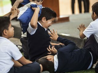 TRABAN EN APLICACIÓN PARA PREVENIR VIOLENCIA ESCOLAR EN ZACATECAS